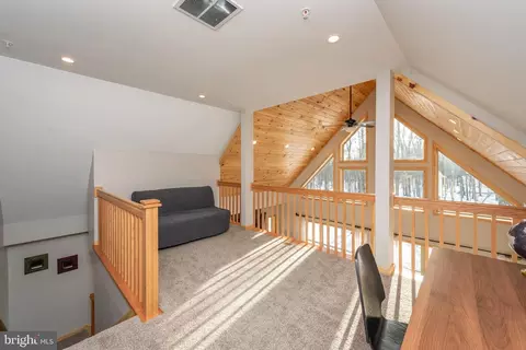 Entry Way - 367 Fern Loop Dr, Mc Henry, MD 21541 photo 1 of 3