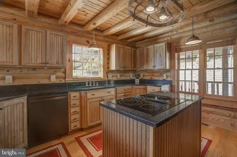Kitchen - 283 Highline Dr, Mc Henry, MD 21541 photo 2 of 4