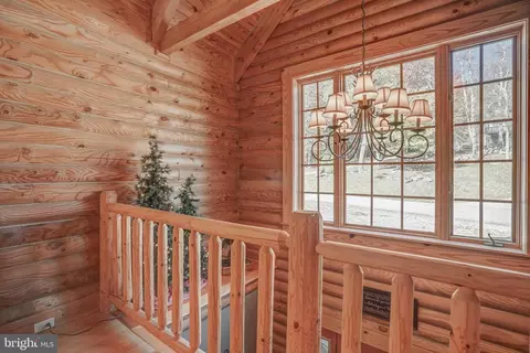 Entry Way - 283 Highline Dr, Mc Henry, MD 21541 photo 2 of 16