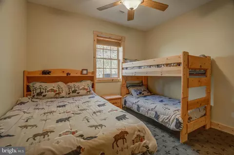 Bedroom - 283 Highline Dr, Mc Henry, MD 21541 photo 15 of 18