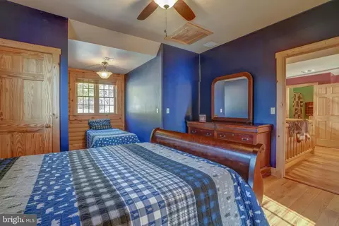 Bedroom - 283 Highline Dr, Mc Henry, MD 21541 photo 11 of 18