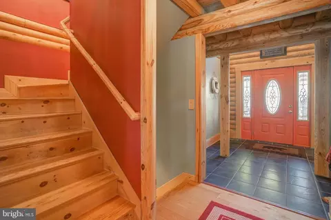 Entry Way - 283 Highline Dr, Mc Henry, MD 21541 photo 4 of 16