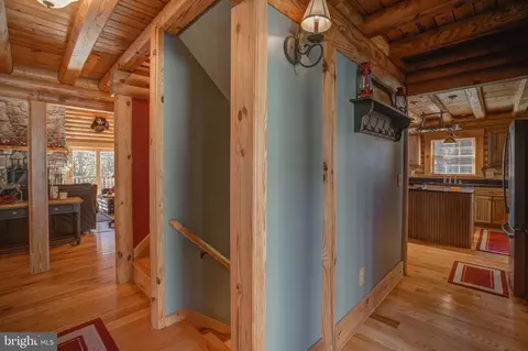 Entry Way - 283 Highline Dr, Mc Henry, MD 21541 photo 9 of 16