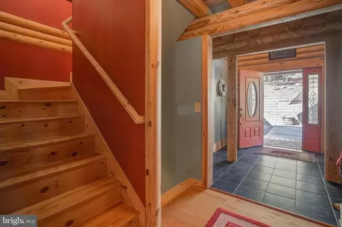 Entry Way - 283 Highline Dr, Mc Henry, MD 21541 photo 5 of 16