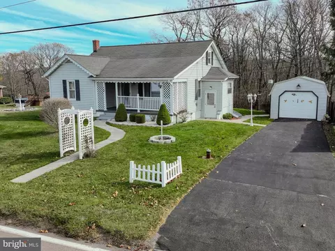 394 Finzel Rd, Frostburg, MD 21532