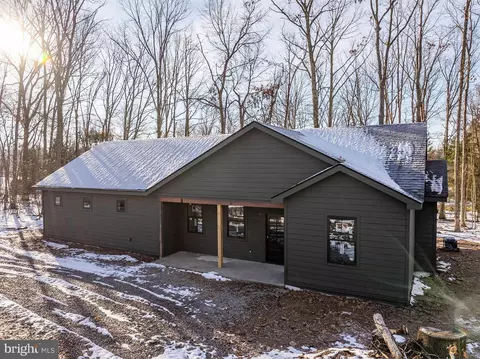 510 Palmer Ln, Oakland, MD 21550