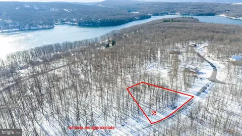 35 Winding Estates Dr, Mc Henry, MD 21541
