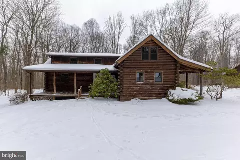 674 Saint Johns Rock Rd, Frostburg, MD 21532