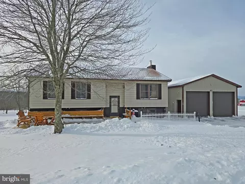 307 Sciota St, Oakland, MD 21550