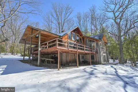 1515 Shoreline Dr, Swanton, MD 21561