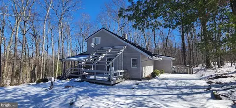 426 Pergin Farm Rd, Oakland, MD 21550