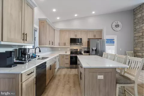 Kitchen - 241 Fairgate Rd, Mc Henry, MD 21541 photo 5 of 6