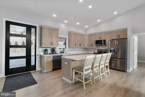 Entry Way - 241 Fairgate Rd, Mc Henry, MD 21541 photo 1 of 2