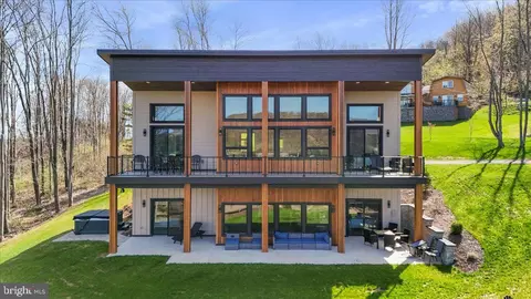 Exterior - 241 Fairgate Rd, Mc Henry, MD 21541 photo 2 of 30