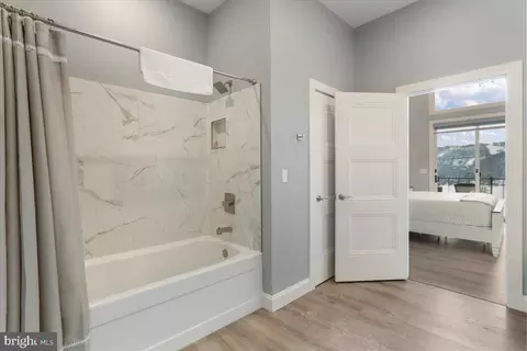 Entry Way - 241 Fairgate Rd, Mc Henry, MD 21541 photo 2 of 2