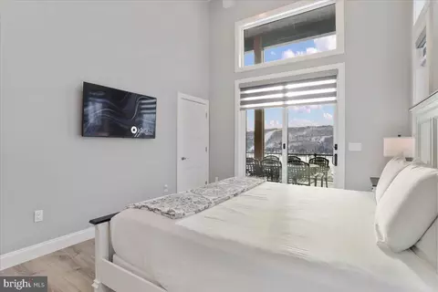 Bedroom - 241 Fairgate Rd, Mc Henry, MD 21541 photo 5 of 12