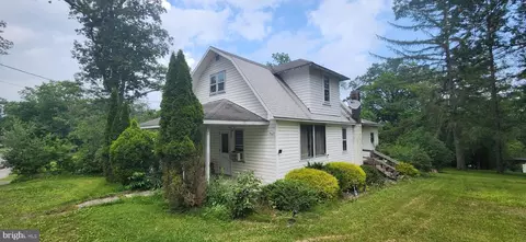 607 K, Mountain Lake Park, MD 21550