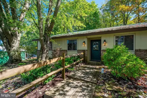1724 Mosser Rd #1, Mc Henry, MD 21541
