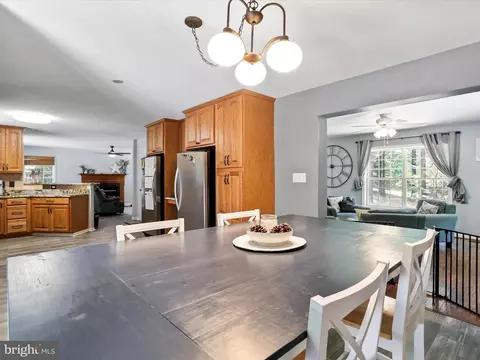 Dining - 404 Pine Grove Rd, Lonaconing, MD 21539 photo 3 of 3