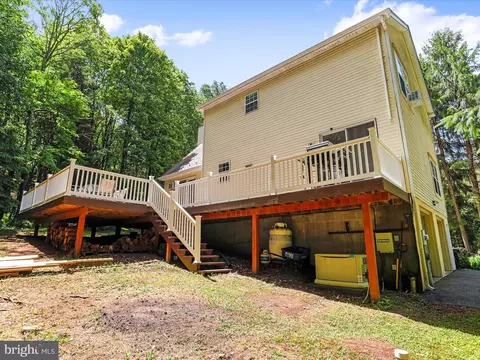 Exterior - 404 Pine Grove Rd, Lonaconing, MD 21539 photo 6 of 9