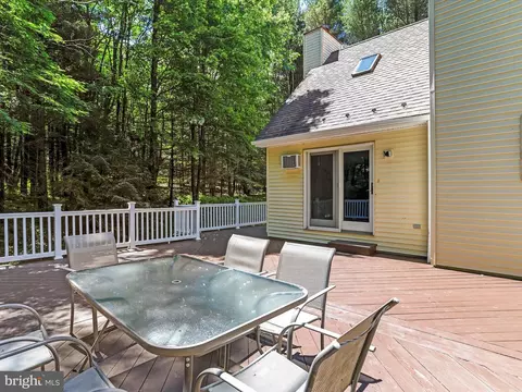 Exterior - 404 Pine Grove Rd, Lonaconing, MD 21539 photo 8 of 9