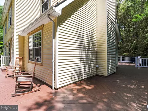 Exterior - 404 Pine Grove Rd, Lonaconing, MD 21539 photo 5 of 9
