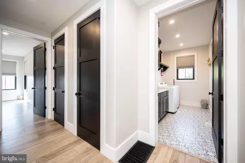 Entry Way - 415 Mountaintop Rd, Mc Henry, MD 21541 photo 3 of 20