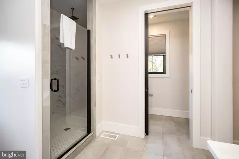 Entry Way - 415 Mountaintop Rd, Mc Henry, MD 21541 photo 5 of 20
