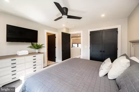 Bedroom - 415 Mountaintop Rd, Mc Henry, MD 21541 photo 7 of 18