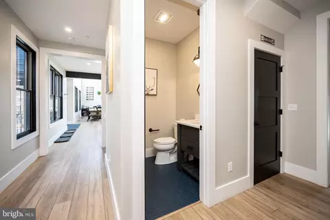 Entry Way - 415 Mountaintop Rd, Mc Henry, MD 21541 photo 4 of 20
