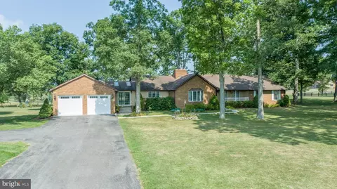 2719 Broadford Rd, Oakland, MD 21550
