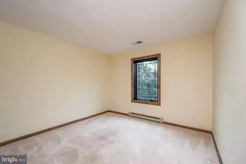 Bedroom - 208 Drane Dr, Accident, MD 21520 photo 7 of 8