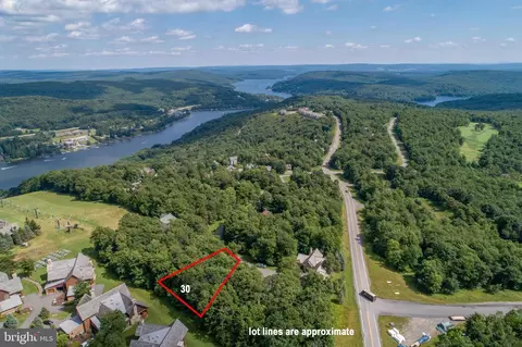 30 Snowshoe Ct, Mc Henry, MD 21541