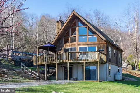245 Santa Fe Trl, Oakland, MD 21550