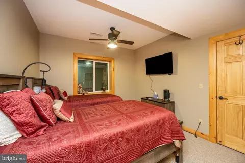 Bedroom - 360 Biltmore Vw, Mc Henry, MD 21541 photo 12 of 16