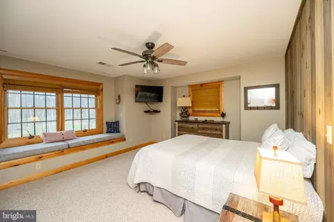 Bedroom - 360 Biltmore Vw, Mc Henry, MD 21541 photo 8 of 16