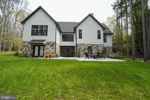 2045 Swallow Falls Rd, Oakland, MD 21550