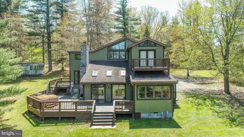 18431857 Green Glade Rd, Swanton, MD 21561