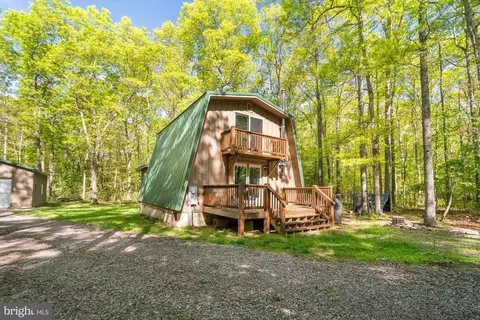 506 Cedar Ln, Oakland, MD 21550