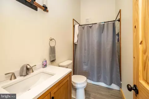 Bath - 120 Daisy Dr, Mc Henry, MD 21541 photo 4 of 4