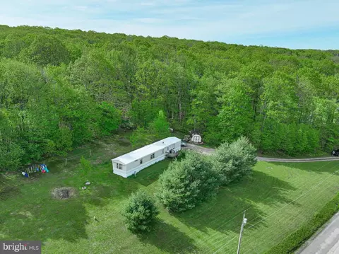 490 Meyersdale Rd, Grantsville, MD 21536