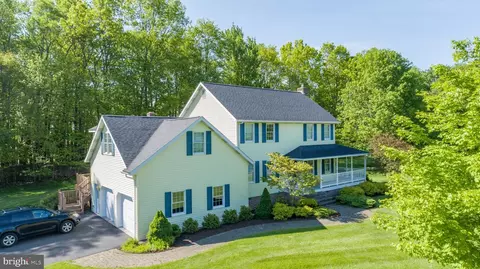 101 Sunset Dr, Oakland, MD 21550