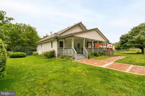 108 W Center St, Kitzmiller, MD 21538