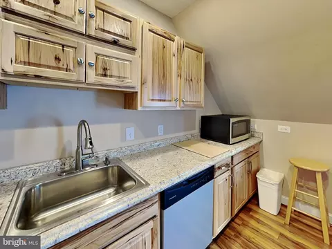 Kitchen - 3067 Shingle Camp Rd, Mc Henry, MD 21541 photo 3 of 3