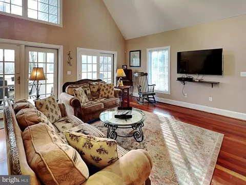 Living - 3067 Shingle Camp Rd, Mc Henry, MD 21541 photo 2 of 4