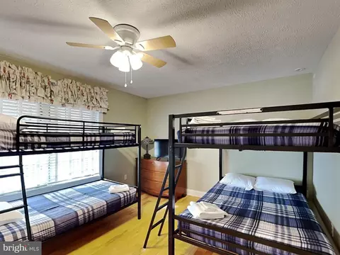 Bedroom - 3067 Shingle Camp Rd, Mc Henry, MD 21541 photo 2 of 4