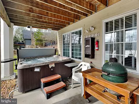 Exterior - 3067 Shingle Camp Rd, Mc Henry, MD 21541 photo 3 of 20
