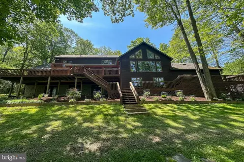 421 Penn Cove Rd, Oakland, MD 21550