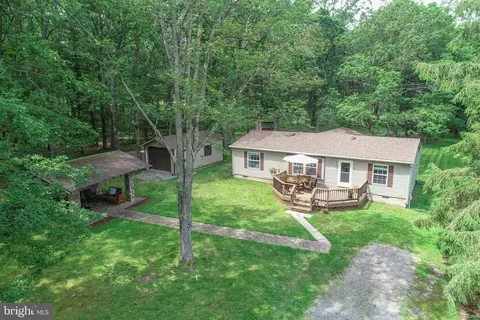 70 Honeysuckle Ln, Swanton, MD 21561
