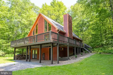 343 Maple Del Ln, Oakland, MD 21550